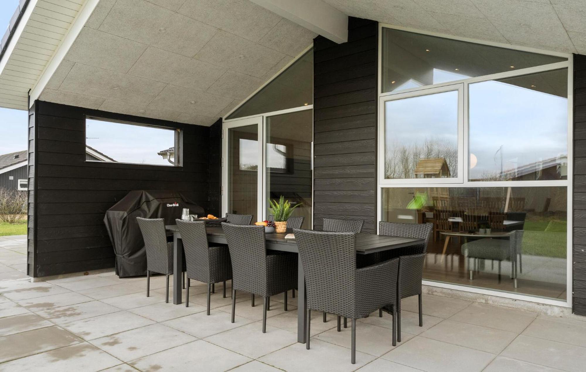 Beautiful Home In Tarm With Sauna Extérieur photo
